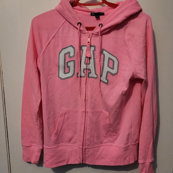 GAP Tops - 4/20 gap sweater